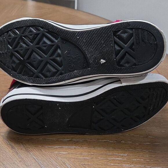 Converses CTAS Brea, Black/pink Quilted High Tops 8.5W/6Kids - Picture 9 of 10